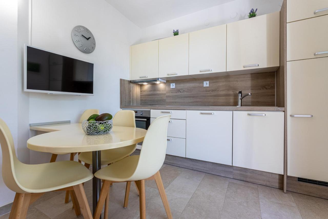 House Barbara Apartment Kornic